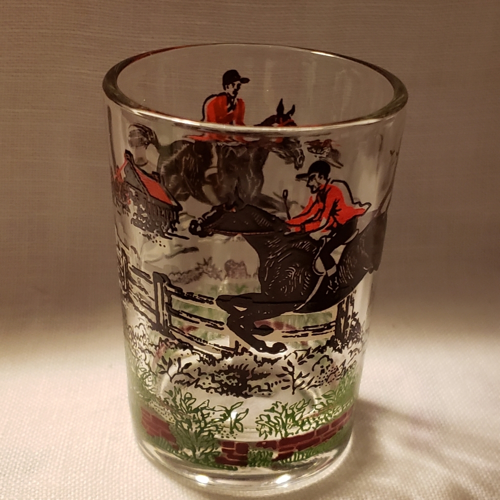 Vintage Hazel-Atlas Glass Company, Shot Glass Featuring A Fox Hunt